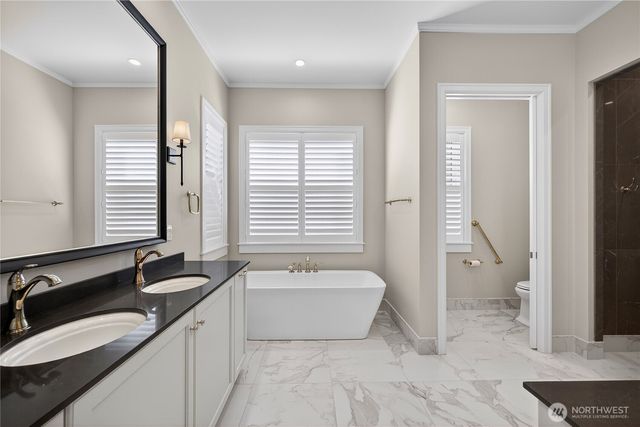 1350 Bonnie View Acres Road, Oak Harbor, WA 98277