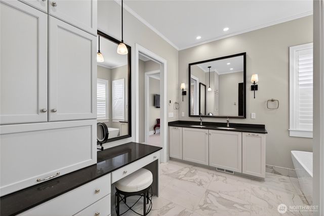 1350 Bonnie View Acres Road, Oak Harbor, WA 98277