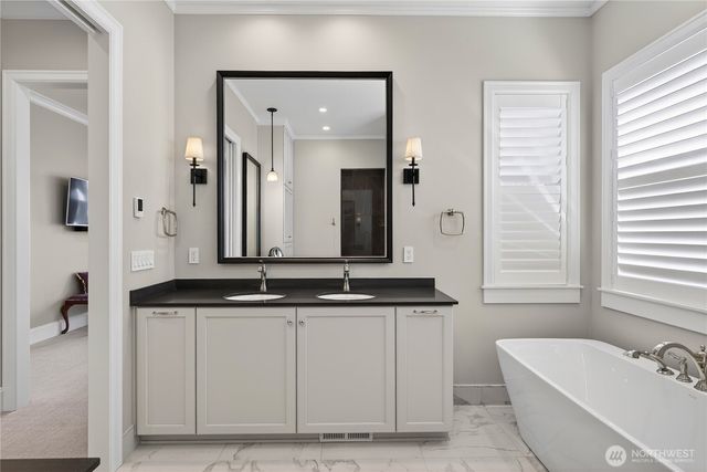 1350 Bonnie View Acres Road, Oak Harbor, WA 98277