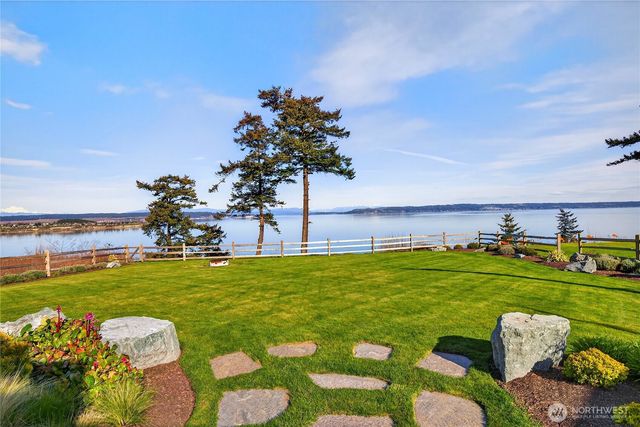1350 Bonnie View Acres Road, Oak Harbor, WA 98277