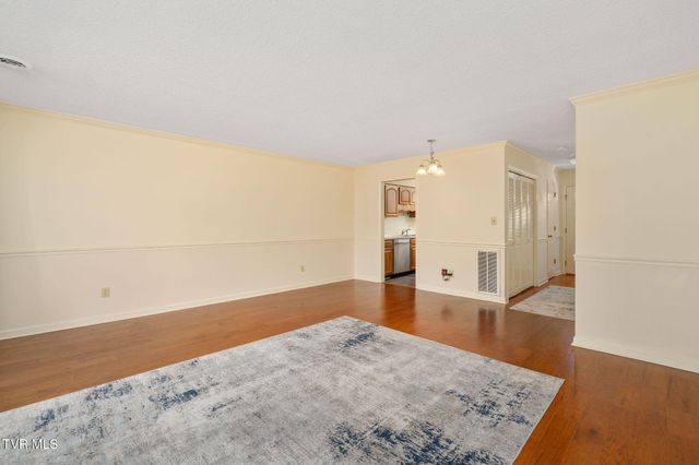 400 Sunset Drive Apt M65, Johnson City, TN 37604
