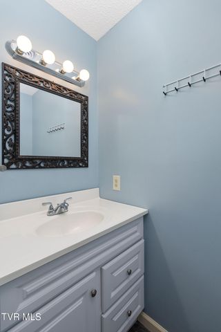 400 Sunset Drive Apt M65, Johnson City, TN 37604