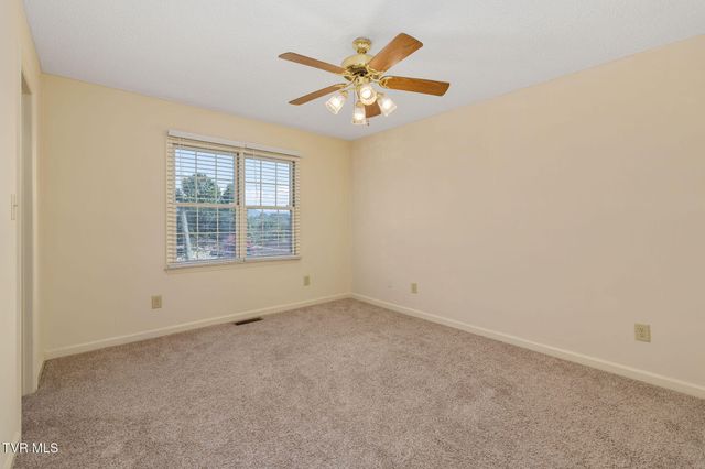 400 Sunset Drive Apt M65, Johnson City, TN 37604