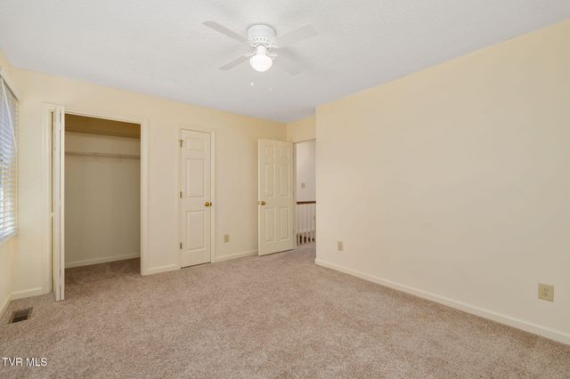 400 Sunset Drive Apt M65, Johnson City, TN 37604