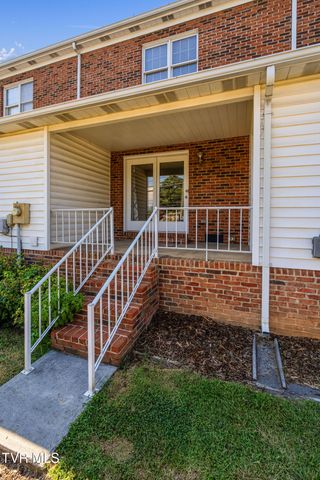 400 Sunset Drive Apt M65, Johnson City, TN 37604