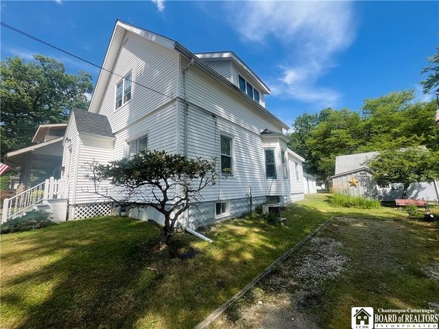 6 Wildwood Avenue, Jamestown, NY 14701