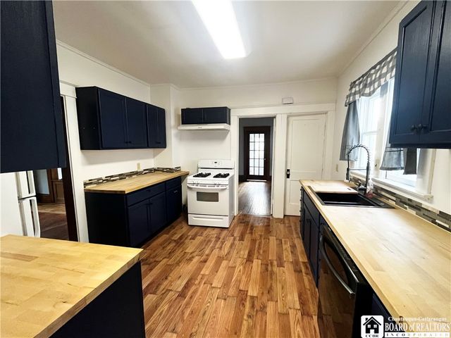 6 Wildwood Avenue, Jamestown, NY 14701