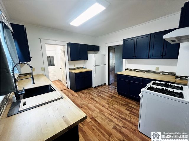 6 Wildwood Avenue, Jamestown, NY 14701