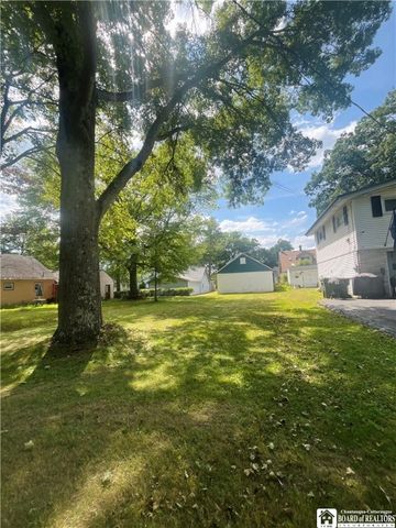 6 Wildwood Avenue, Jamestown, NY 14701