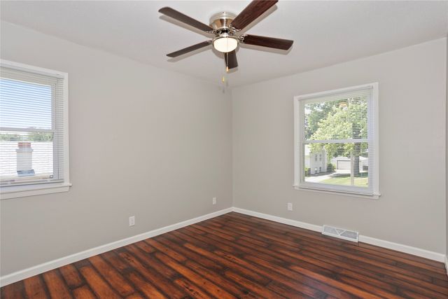 5107 SW 16th Place, Des Moines, IA 50315