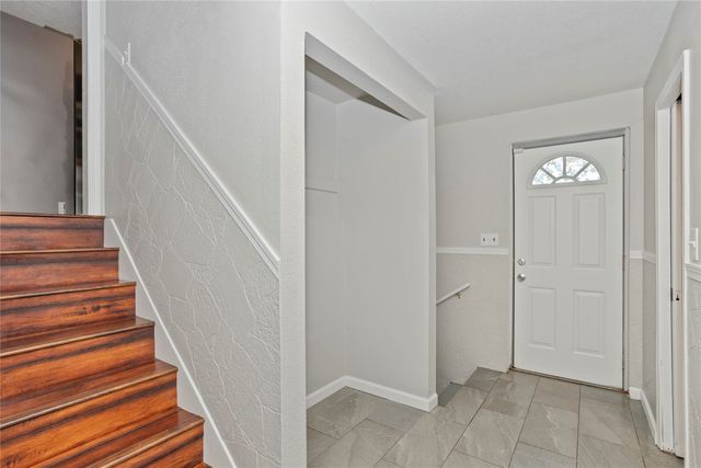 5107 SW 16th Place, Des Moines, IA 50315