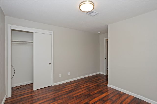 5107 SW 16th Place, Des Moines, IA 50315