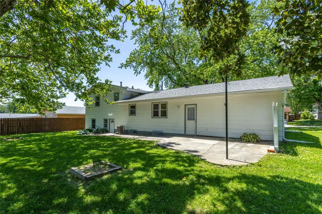 5107 SW 16th Place, Des Moines, IA 50315
