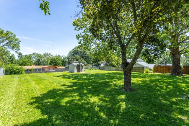 5107 SW 16th Place, Des Moines, IA 50315