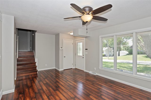 5107 SW 16th Place, Des Moines, IA 50315