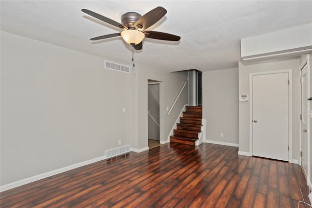 5107 SW 16th Place, Des Moines, IA 50315