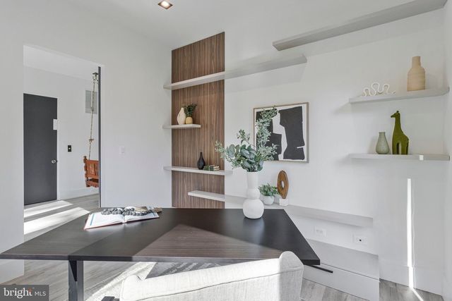 3525 GLENBROOK RD, Fairfax, VA 22031