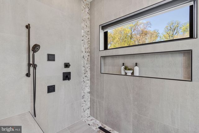 3525 GLENBROOK RD, Fairfax, VA 22031