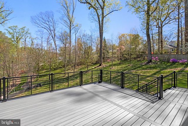 3525 GLENBROOK RD, Fairfax, VA 22031