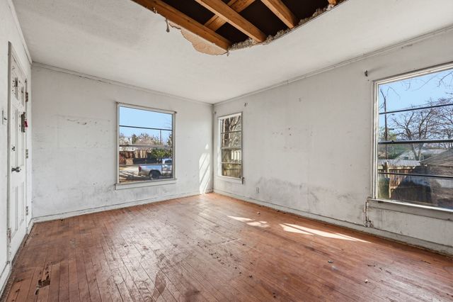 4242 Aero Drive, Dallas, TX 75209