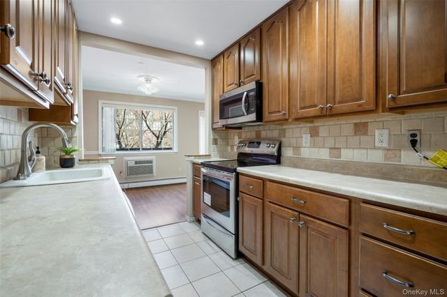 55 N Broadway 3-14, White Plains, NY 10601
