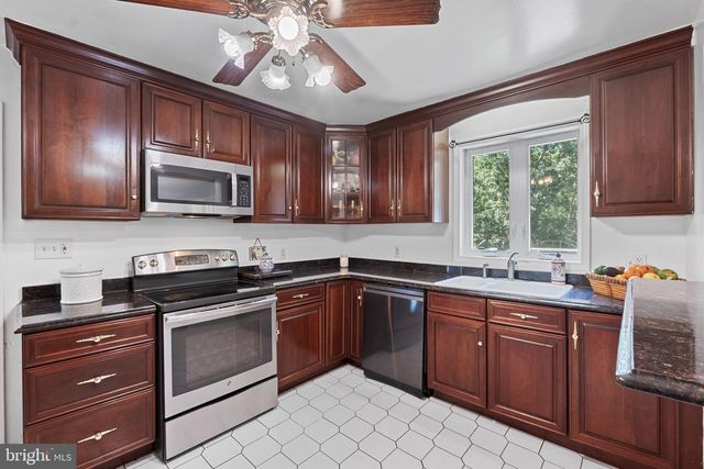 23439 WATSON RD, Leesburg, VA 20175
