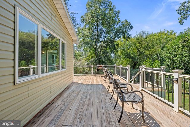 23439 WATSON RD, Leesburg, VA 20175