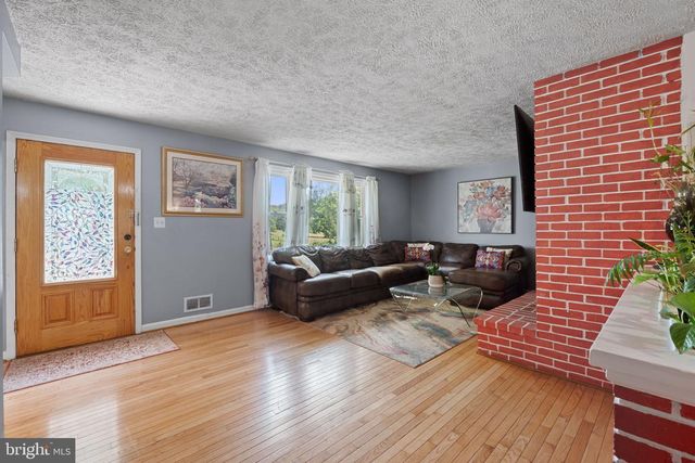 23439 WATSON RD, Leesburg, VA 20175