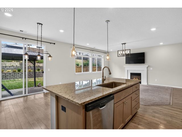 23053 Ne SOCKEYE St, Troutdale, OR 97060