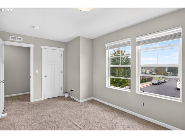 23053 Ne SOCKEYE St, Troutdale, OR 97060