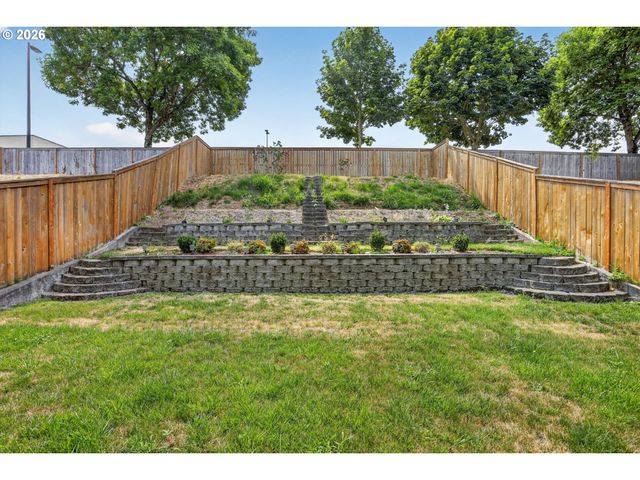 23053 Ne SOCKEYE St, Troutdale, OR 97060