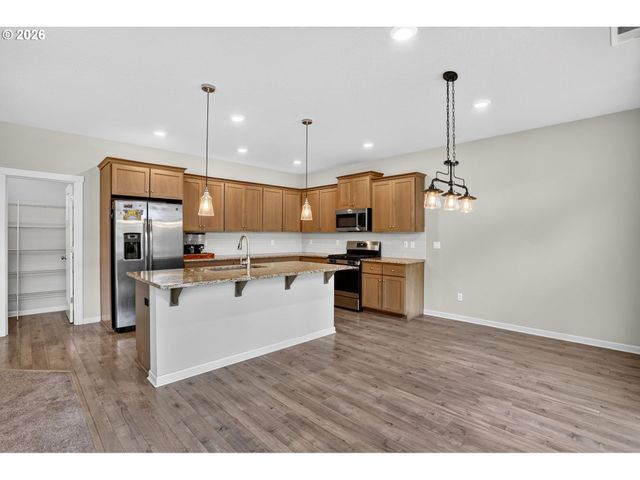 23053 Ne SOCKEYE St, Troutdale, OR 97060