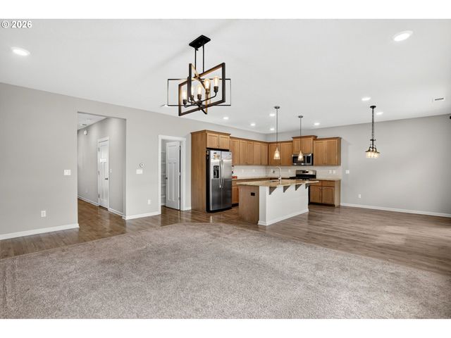 23053 Ne SOCKEYE St, Troutdale, OR 97060