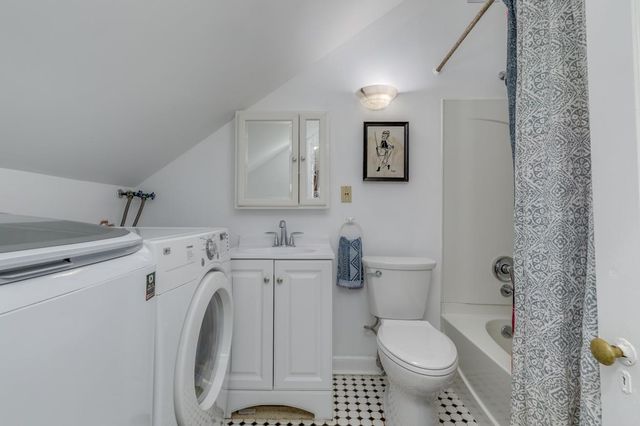 105 West Merrimack St Apt 4, Manchester, NH 03101
