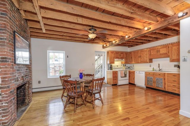 105 West Merrimack St Apt 4, Manchester, NH 03101