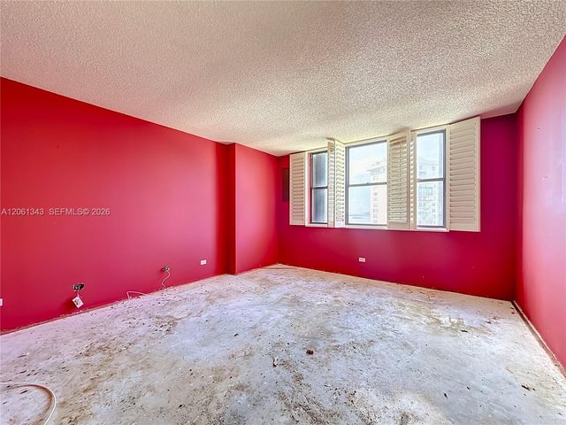 1800 NE 114th St 1508, Miami, FL 33181