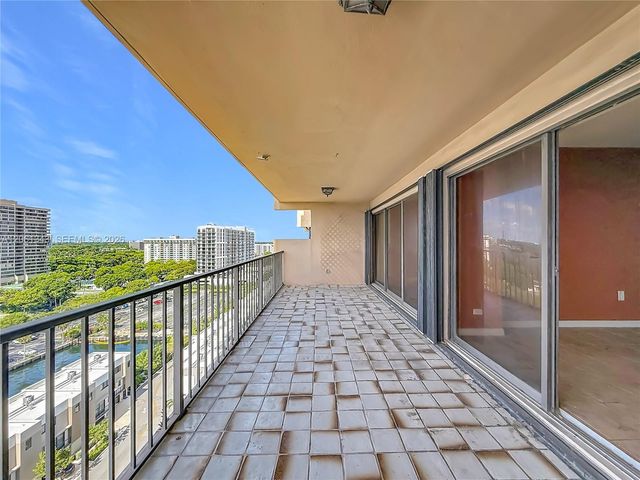 1800 NE 114th St 1508, Miami, FL 33181