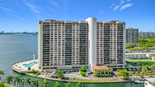 1800 NE 114th St 1508, Miami, FL 33181