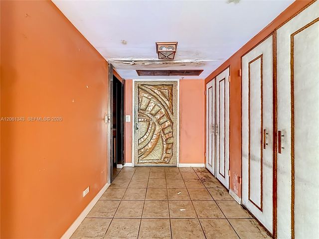 1800 NE 114th St 1508, Miami, FL 33181
