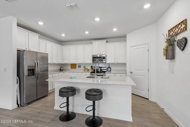 2841 HAMMOCK DALE Court, Green Cove Springs, FL 32043