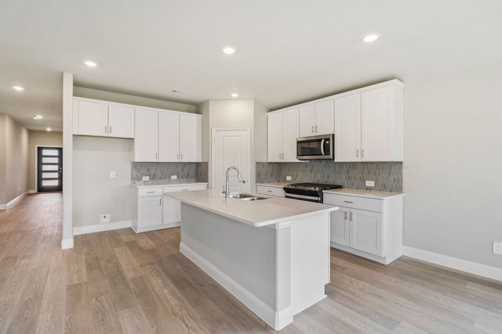 3045 Dry Brook Way, Fort Worth, TX 76179 — exterior