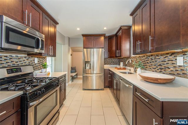 31-33 Smallwood Avenue, Belleville, NJ 07109