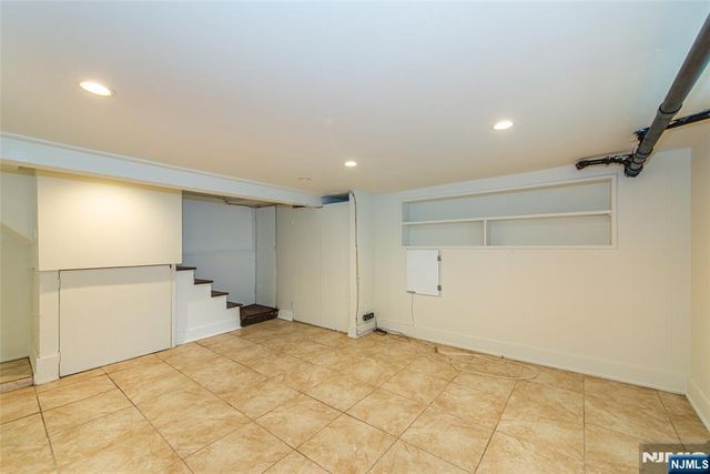 31-33 Smallwood Avenue, Belleville, NJ 07109