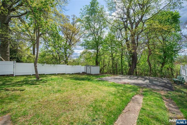 31-33 Smallwood Avenue, Belleville, NJ 07109