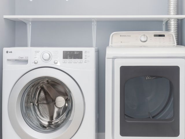 30w105 Maplewood Drive, Warrenville, IL 60555