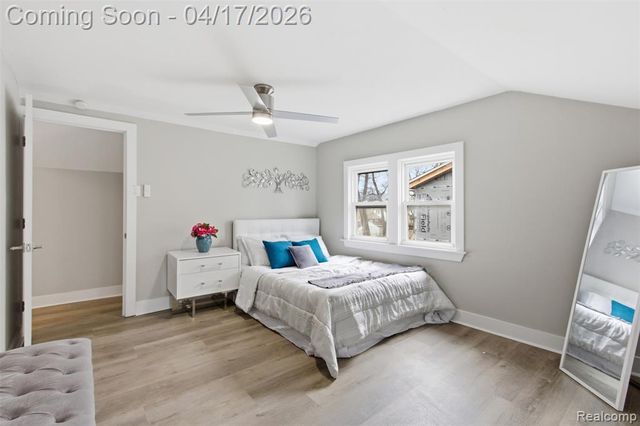 560 E Drayton Street, Ferndale, MI 48220