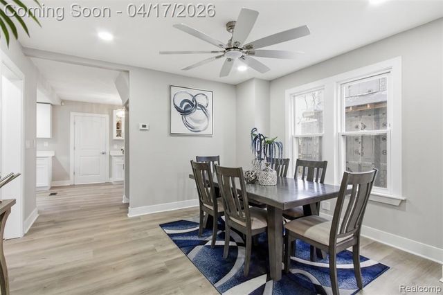 560 E Drayton Street, Ferndale, MI 48220