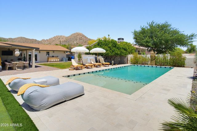 2810 E Joan D'Arc Avenue, Phoenix, AZ 85032