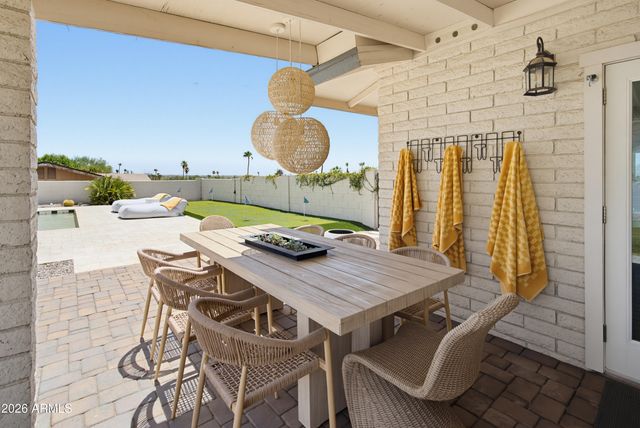 2810 E Joan D'Arc Avenue, Phoenix, AZ 85032
