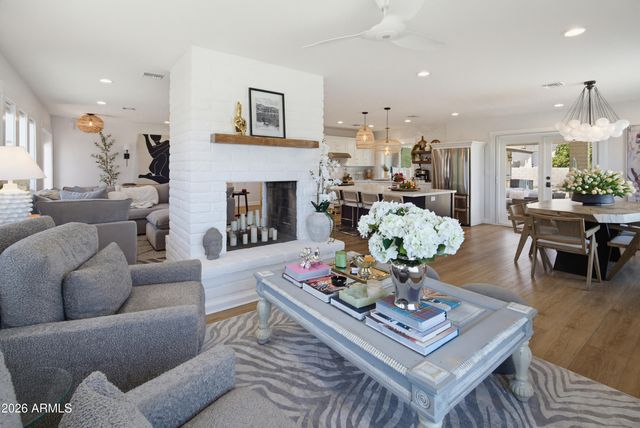 2810 E Joan D'Arc Avenue, Phoenix, AZ 85032